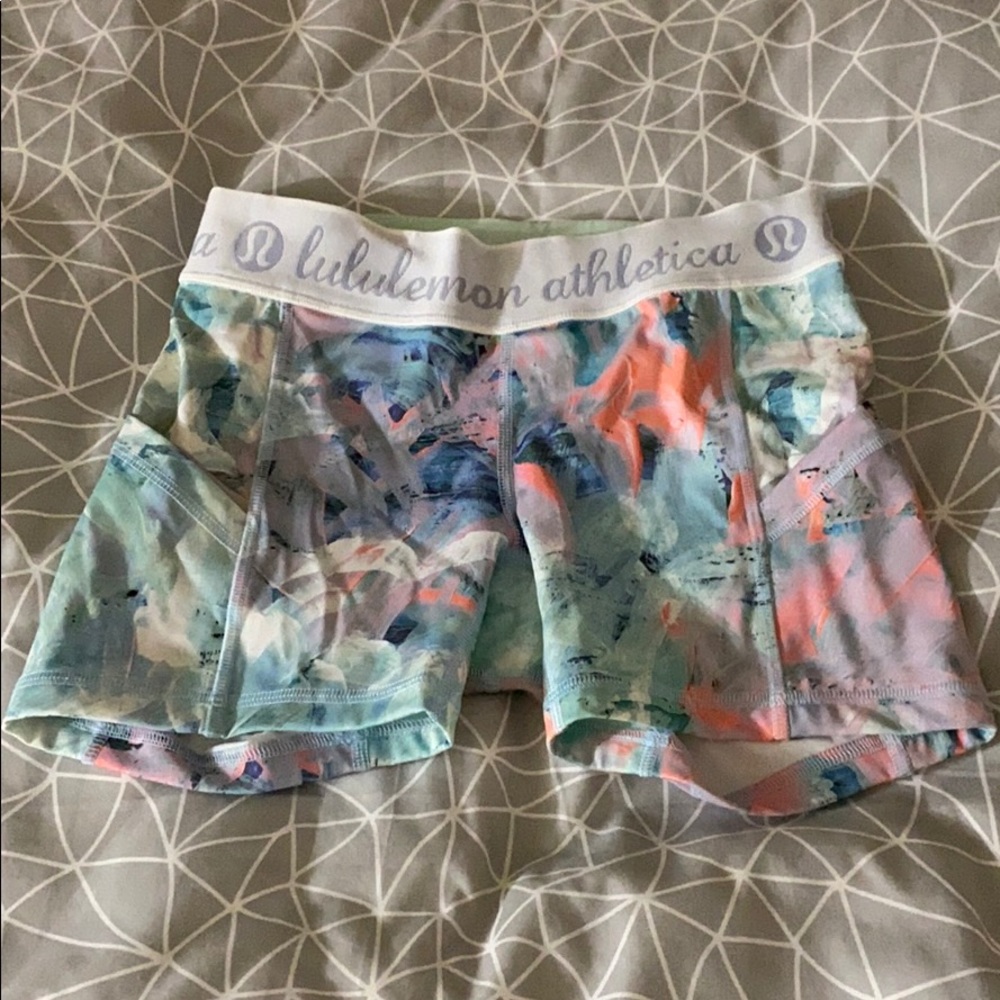 Lululemon compression shorts